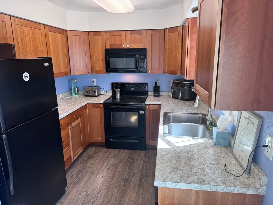 2 Bed 1 Bath Modern Contemporary Residence in Fairbanks, AK - 5