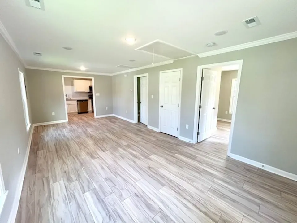 2 Bed 1 Bath Modern Contemporary Residence in Huntsville, AL - 5