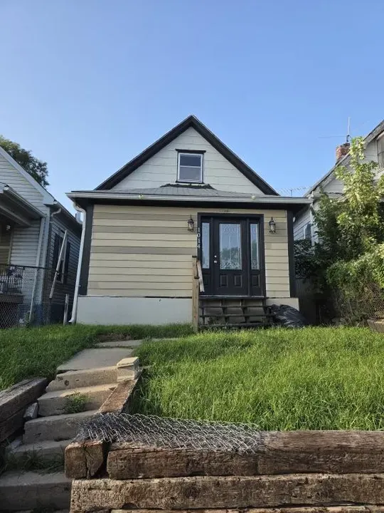 2 Bed 1 Bath Modern Contemporary Residence in Kansas City, KS - 1