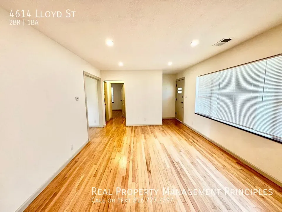 2 Bed 1 Bath Modern Contemporary Residence in Kansas City, KS - 2