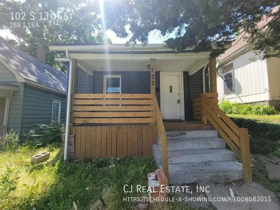 2 Bed 1 Bath Modern Contemporary Residence in Kansas City, KS - 1
