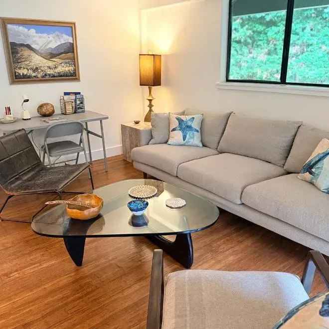 2 Bed 1 Bath Modern Contemporary Residence in Maui, HI - 2