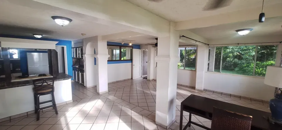 2 Bed 1 Bath Modern Contemporary Residence in Maui, HI - 4