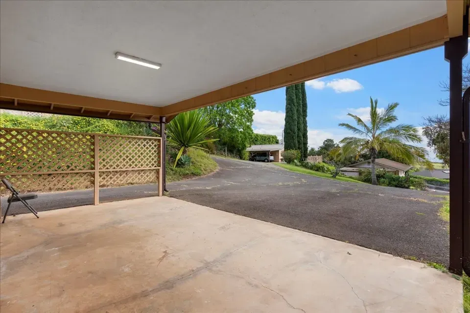 2 Bed 1 Bath Modern Contemporary Residence in Maui, HI - 5