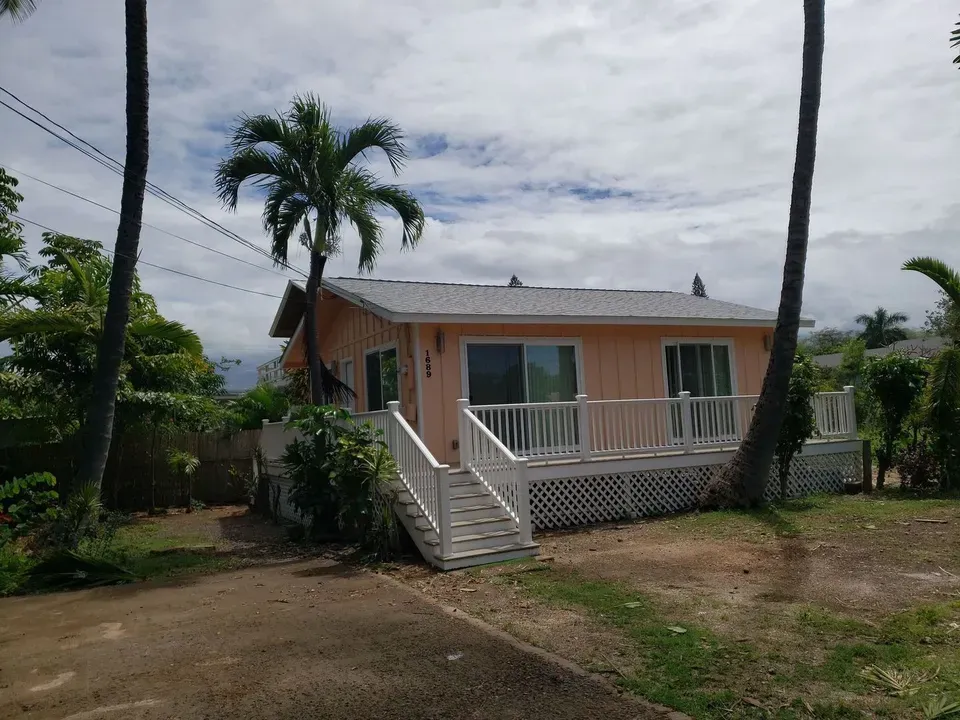 2 Bed 1 Bath Modern Contemporary Residence in Maui, HI - 3