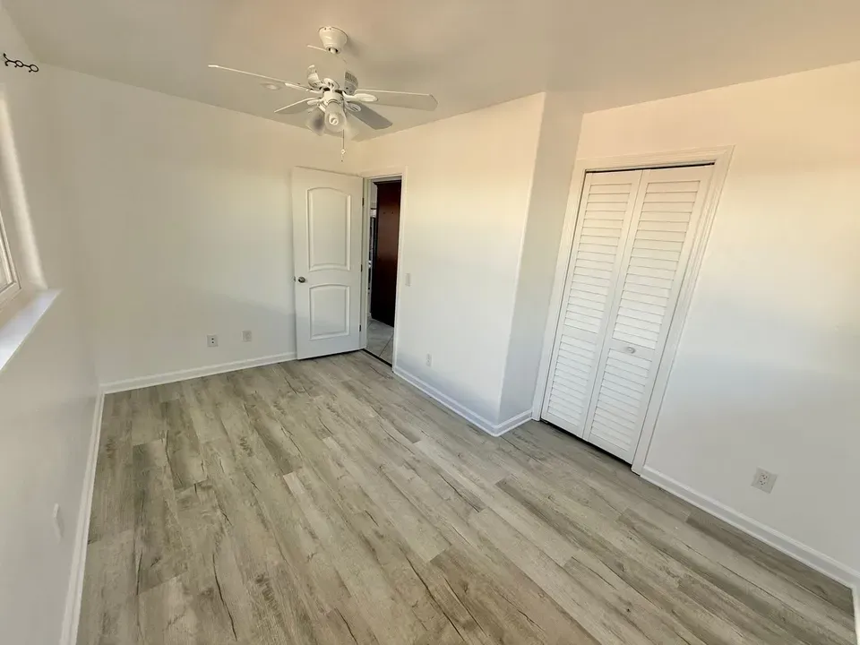 2 Bed 1 Bath Modern Contemporary Residence in Maui, HI - 5