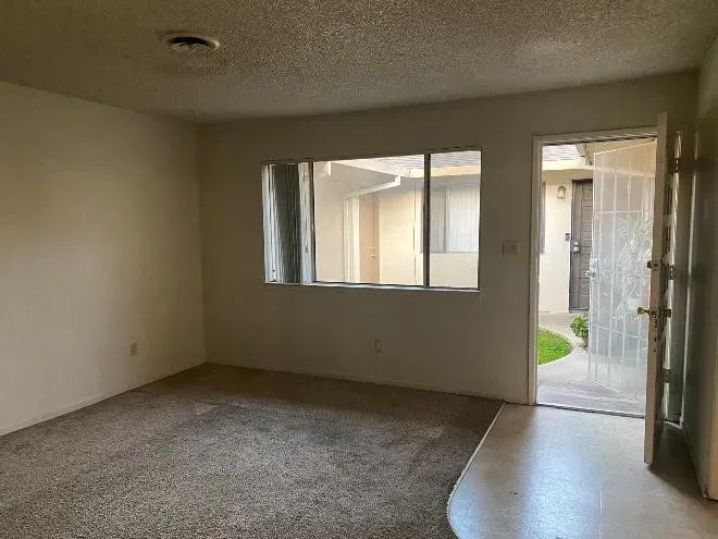 2 Bed 1 Bath Modern Contemporary Residence in Modesto, CA - 3
