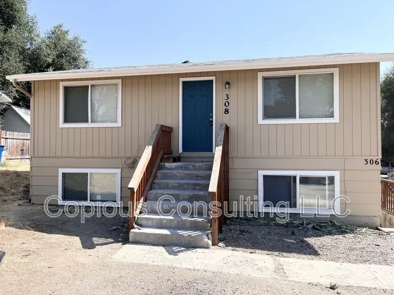 2 Bed 1 Bath Modern Contemporary Residence in Nampa, ID - 1
