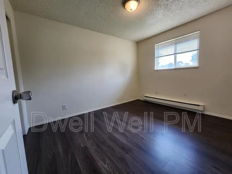 2 Bed 1 Bath Modern Contemporary Residence in Nampa, ID - 4