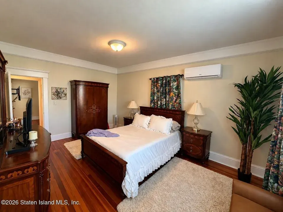 2 Bed 1 Bath Modern Contemporary Residence in New York, NY - 2