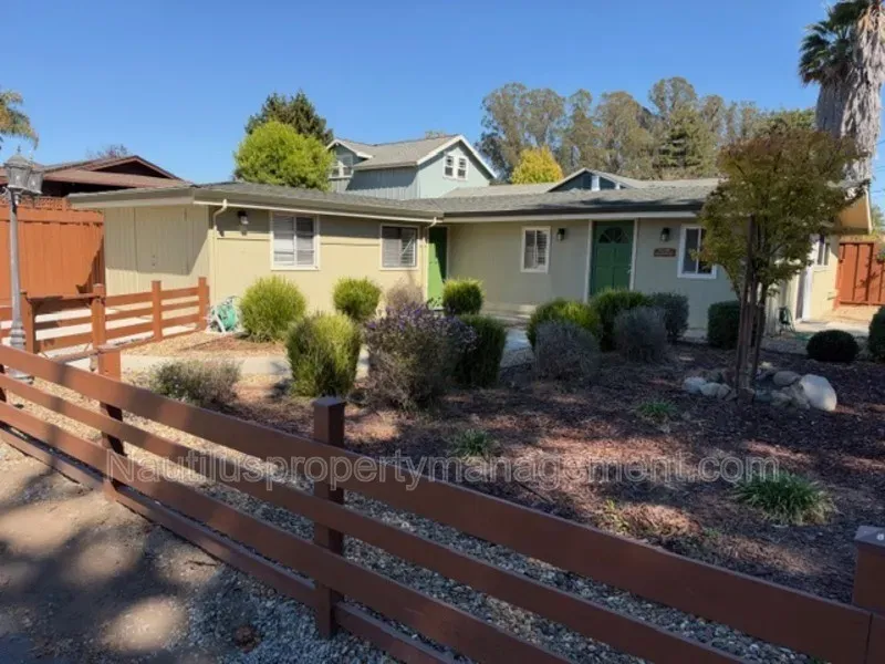 2 Bed 1 Bath Modern Contemporary Residence in Santa Cruz, CA - 1