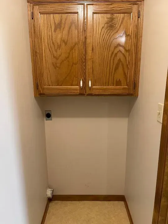 2 Bed 1 Bath Modern Contemporary Residence in Topeka, KS - 5