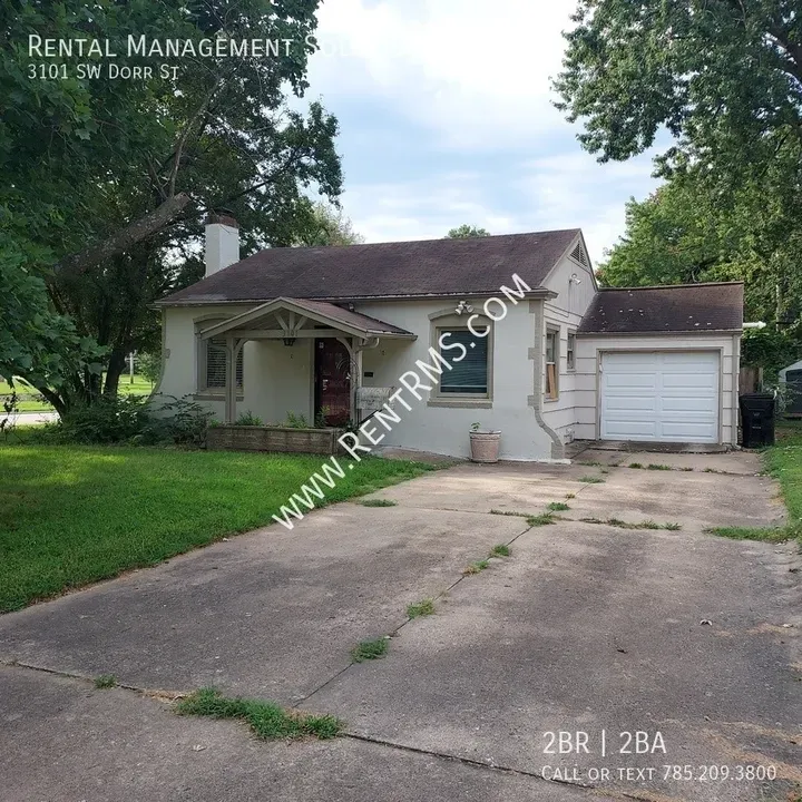 2 Bed 1 Bath Modern Contemporary Residence in Topeka, KS - 1