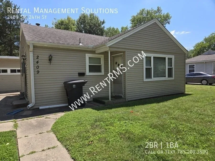 2 Bed 1 Bath Modern Contemporary Residence in Topeka, KS - 2