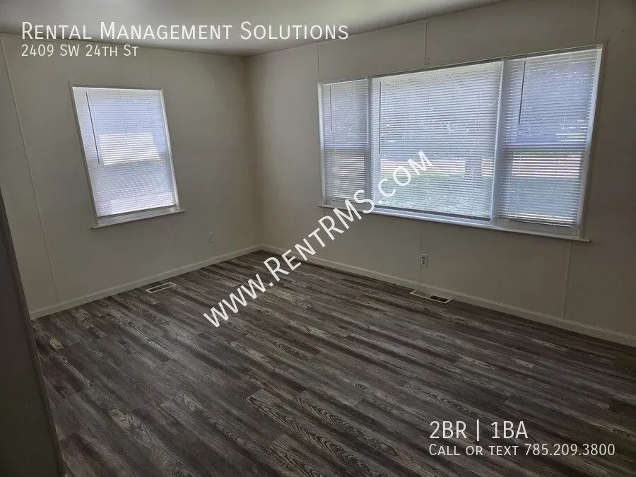 2 Bed 1 Bath Modern Contemporary Residence in Topeka, KS - 5