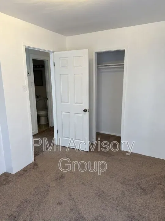 2 Bed 1 Bath Modern Contemporary Residence in Topeka, KS - 2