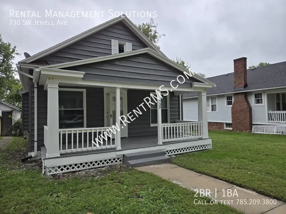2 Bed 1 Bath Modern Contemporary Residence in Topeka, KS - 2