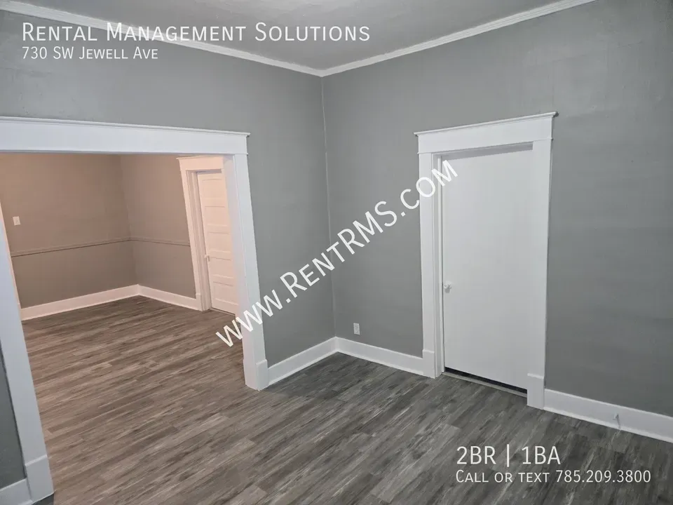 2 Bed 1 Bath Modern Contemporary Residence in Topeka, KS - 4