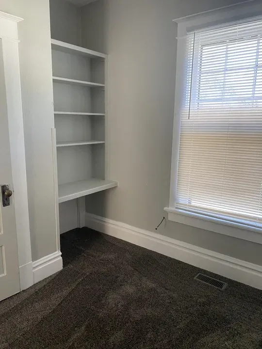 2 Bed 1 Bath Modern Contemporary Residence in Topeka, KS - 5
