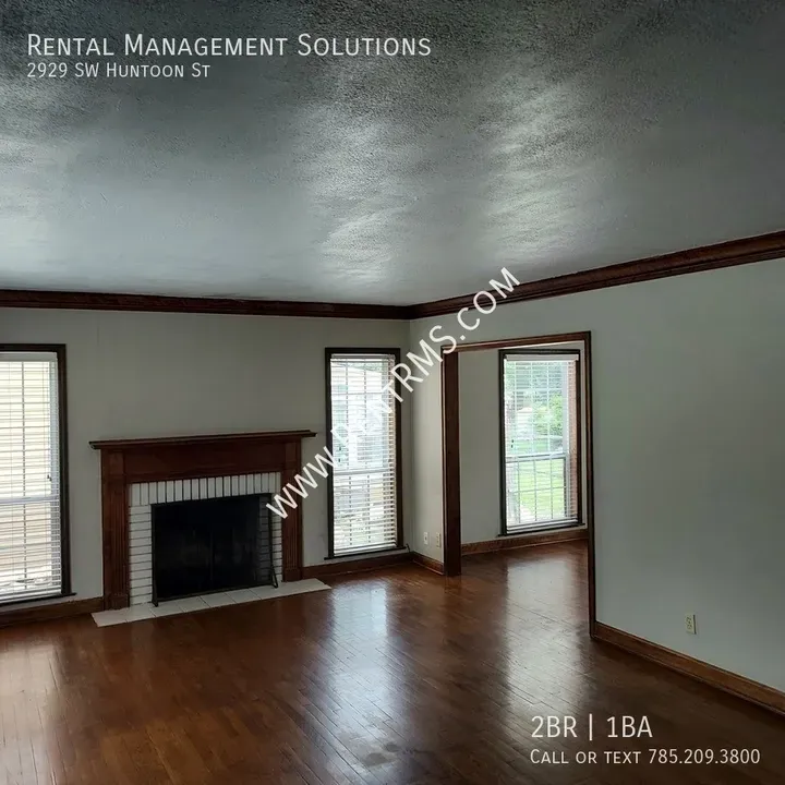 2 Bed 1 Bath Modern Contemporary Residence in Topeka, KS - 3