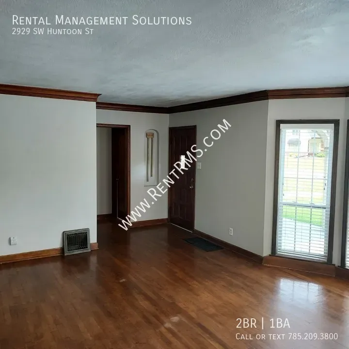 2 Bed 1 Bath Modern Contemporary Residence in Topeka, KS - 5