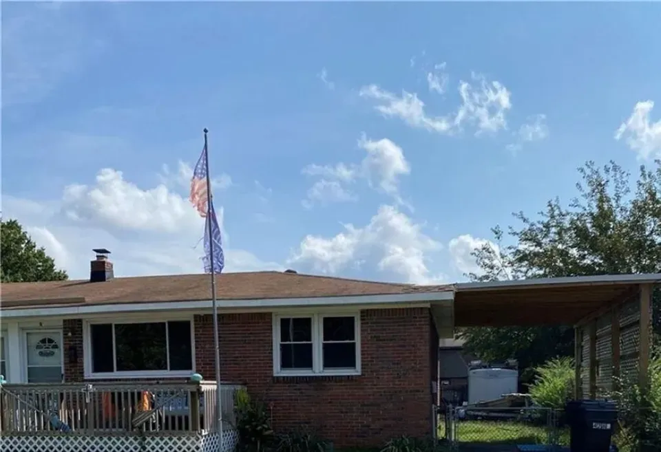 2 Bed 1 Bath Modern Contemporary Residence in Virginia Beach, VA - 1