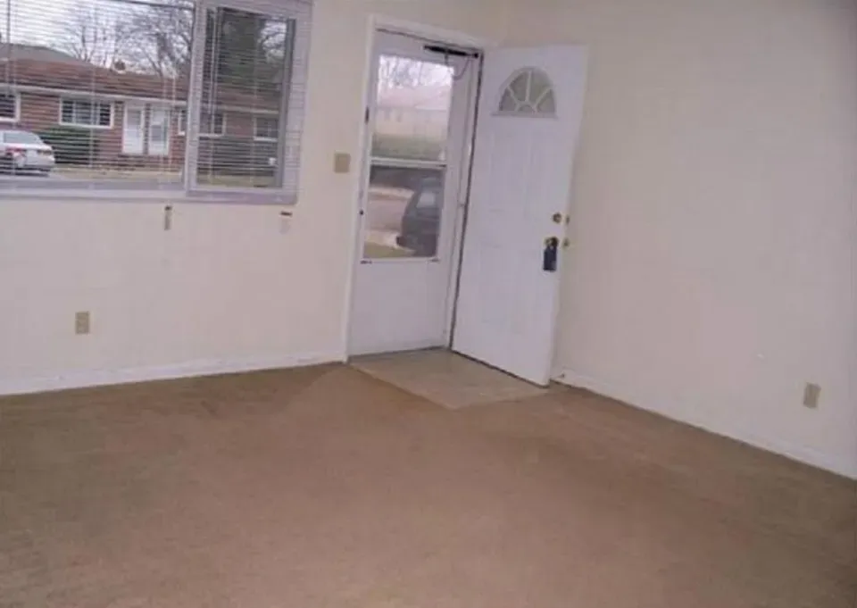 2 Bed 1 Bath Modern Contemporary Residence in Virginia Beach, VA - 2