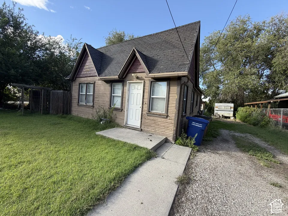2 Bed 1 Bath Modern Farmhouse in Salt Lake City, UT