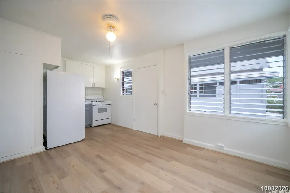 2 Bed 1 Bath Multi-Unit Residential Property in Honolulu, HI - 5