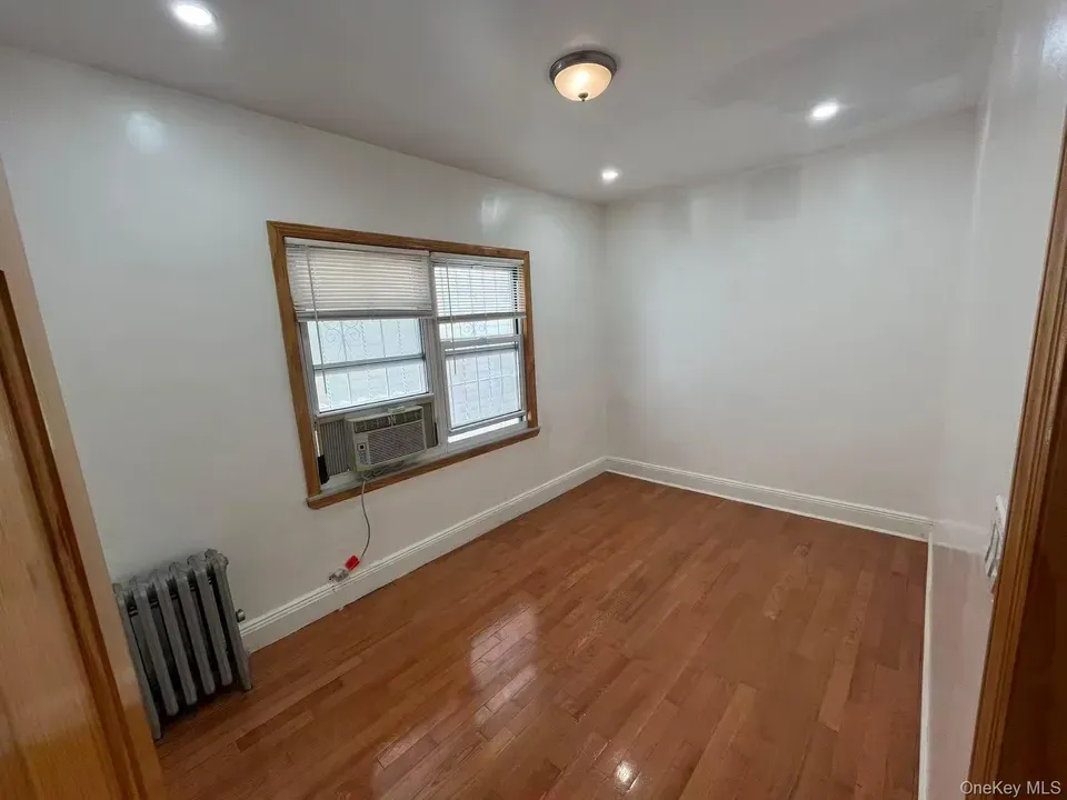 2 Bed 1 Bath Multi-Unit Residential Property in Queens, NY - 5