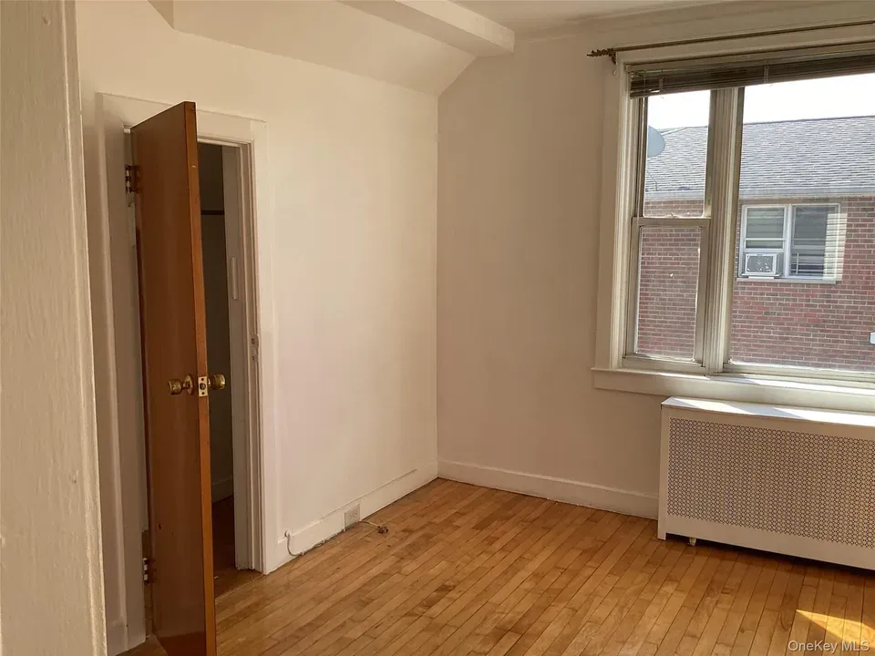 2 Bed 1 Bath Multi-Unit Residential Property in Queens, NY - 4