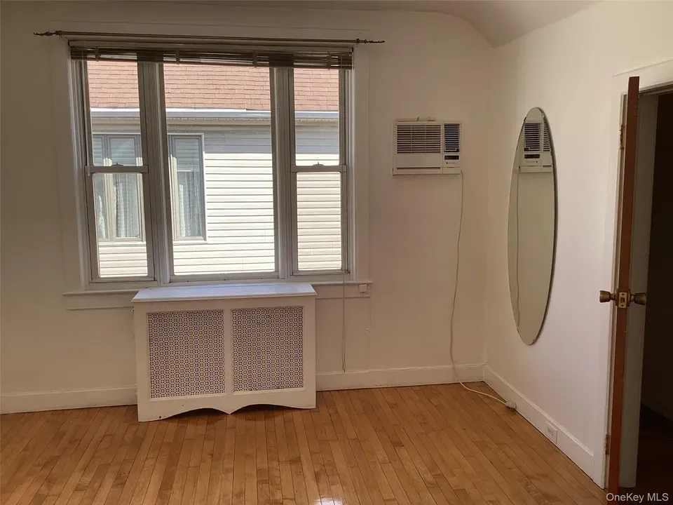 2 Bed 1 Bath Multi-Unit Residential Property in Queens, NY - 5