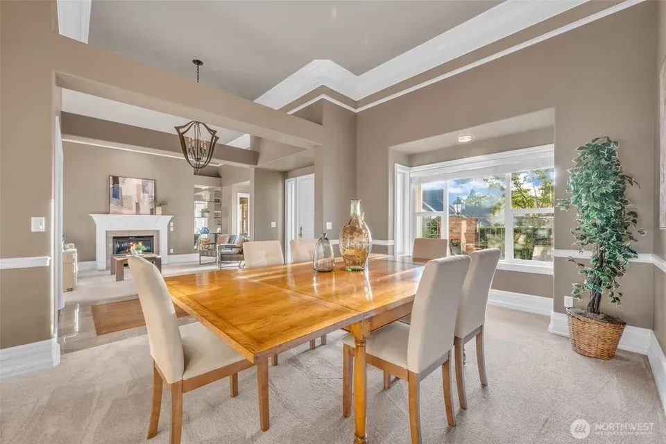 2 Bed 1 Bath Traditional Suburban Family Home in Bellevue, WA - 5