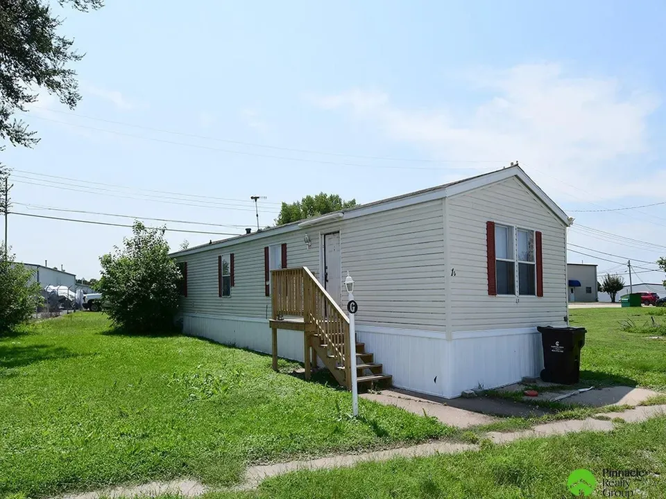 2 Bed 1 Bath Traditional Suburban Family Home in Lincoln, NE - 1
