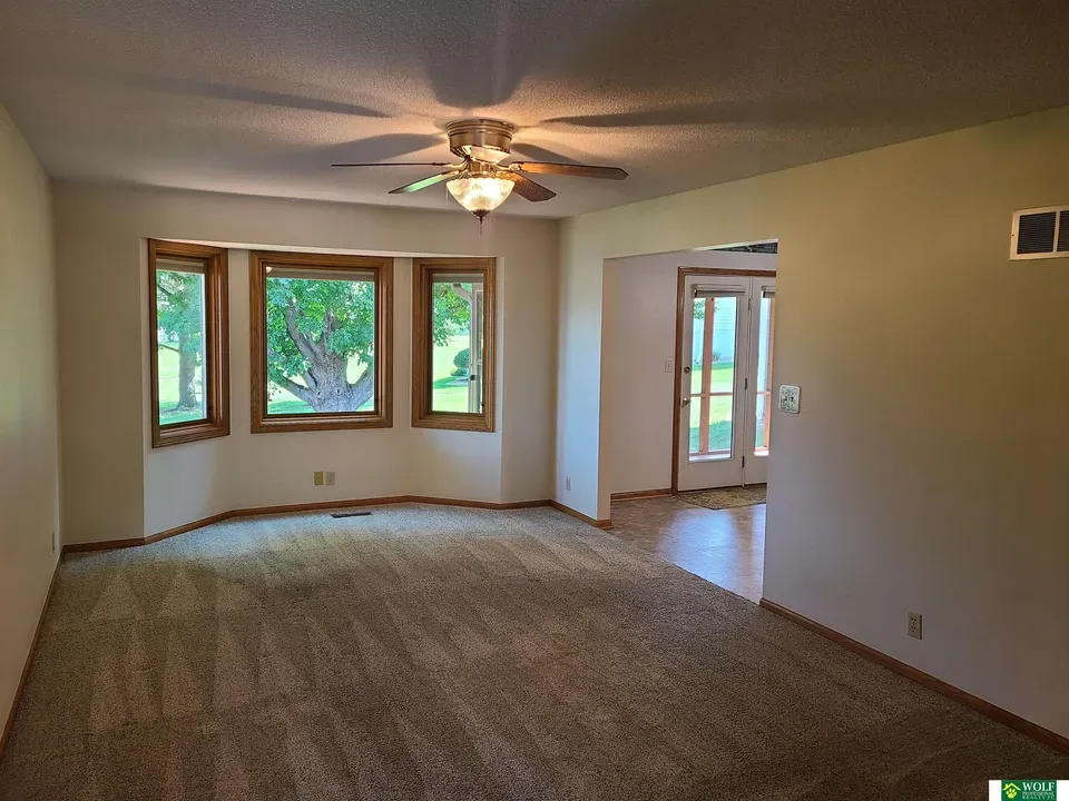 2 Bed 1 Bath Traditional Suburban Family Home in Lincoln, NE - 4