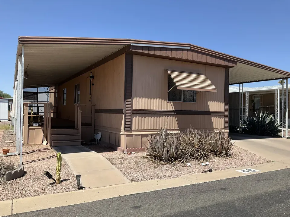 2 Bed 1 Bath Traditional Suburban Family Home in Mesa, AZ - 2