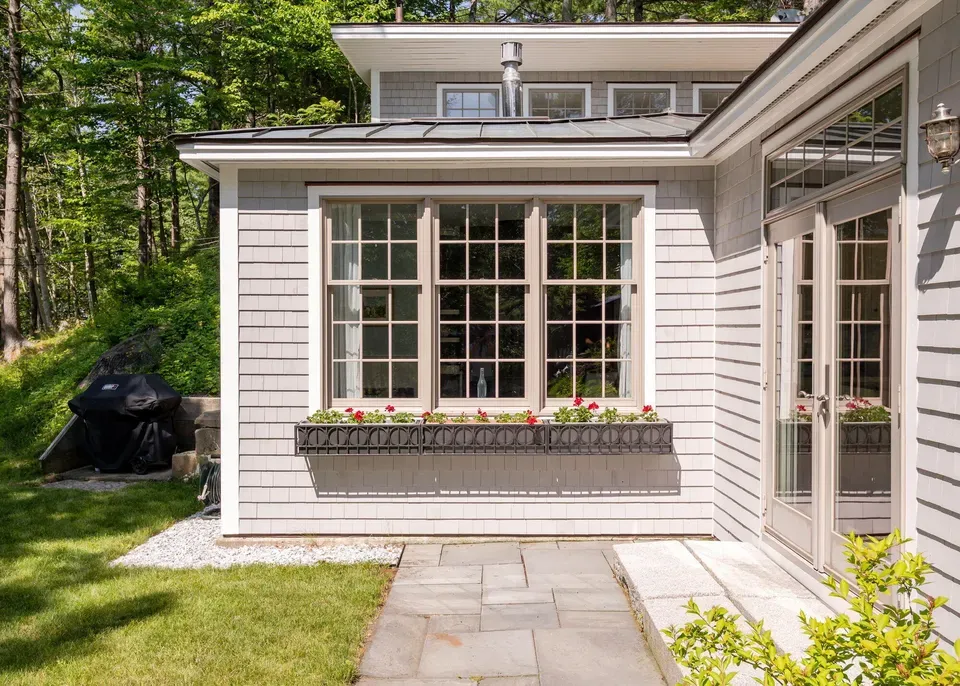 2 Bed 1 Bath Traditional Suburban Family Home in Portland, ME - 4