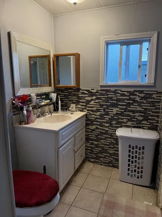2 Bed 1 Bath Traditional Suburban Family Home in San Jose, CA - 5