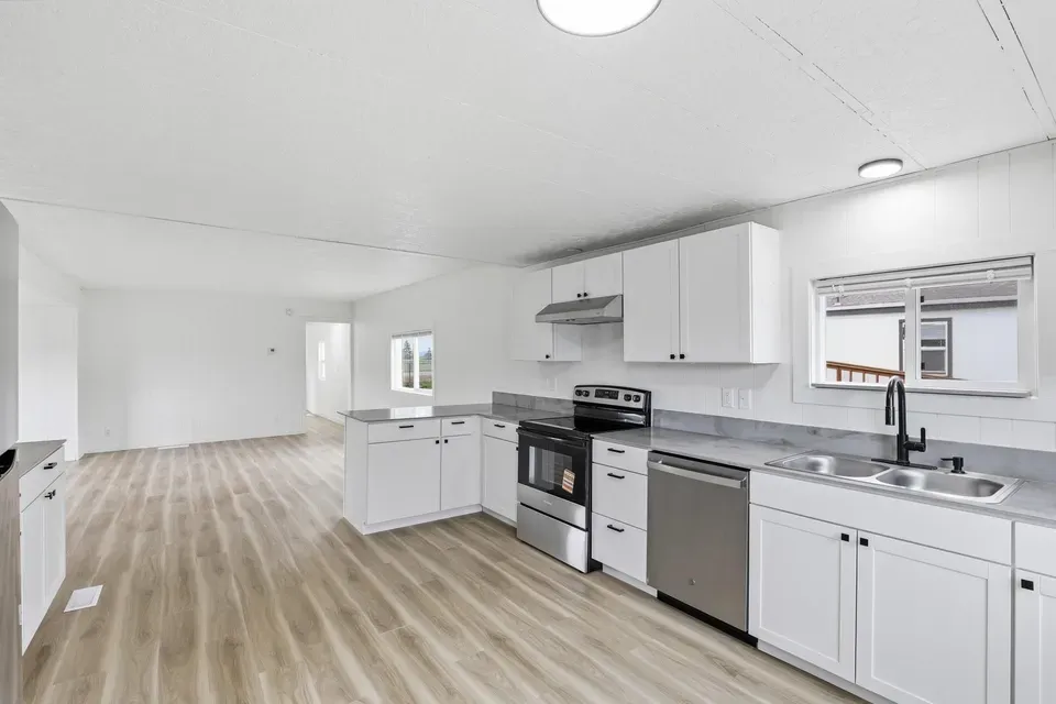 2 Bed 1 Bath Traditional Suburban Family Home in Spokane, WA - 4