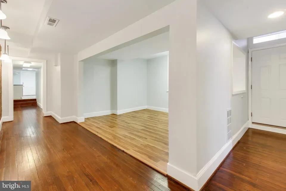2 Bed 1 Bath Urban Residential Condo in Baltimore, MD - 5
