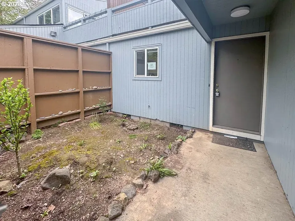 2 Bed 1 Bath Urban Residential Condo in Beaverton, OR - 2