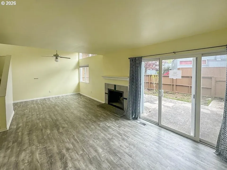 2 Bed 1 Bath Urban Residential Condo in Beaverton, OR - 4