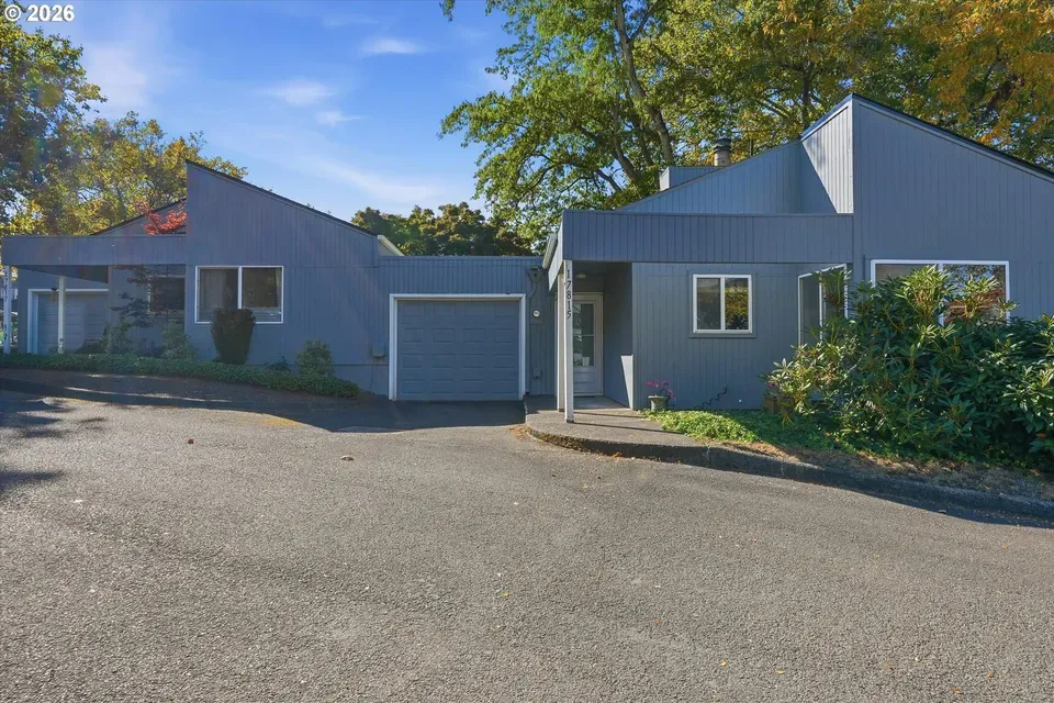 2 Bed 1 Bath Urban Residential Condo in Beaverton, OR - 1