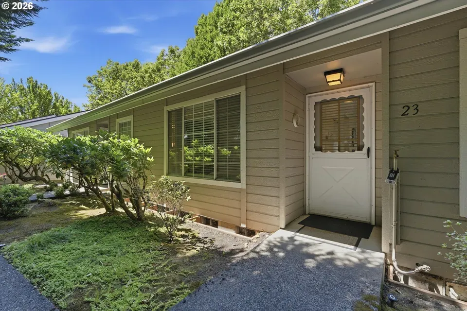 2 Bed 1 Bath Urban Residential Condo in Beaverton, OR - 2