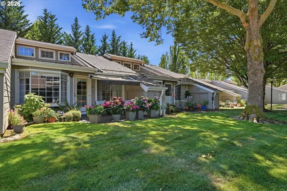 2 Bed 1 Bath Urban Residential Condo in Beaverton, OR - 4