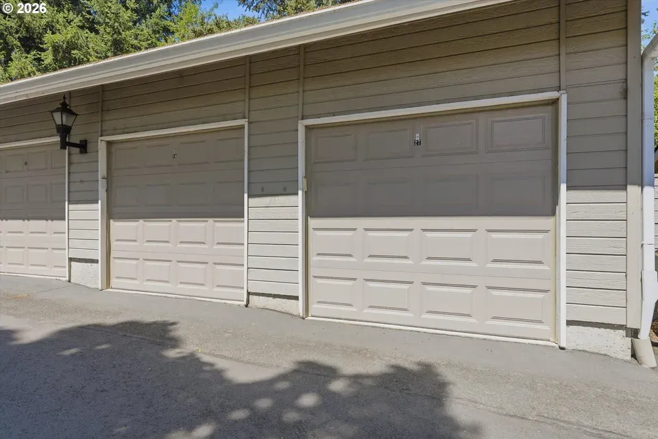 2 Bed 1 Bath Urban Residential Condo in Beaverton, OR - 5