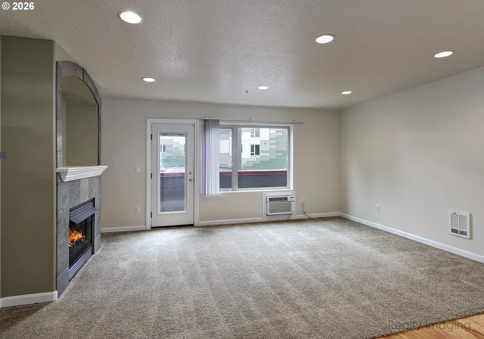2 Bed 1 Bath Urban Residential Condo in Beaverton, OR - 2