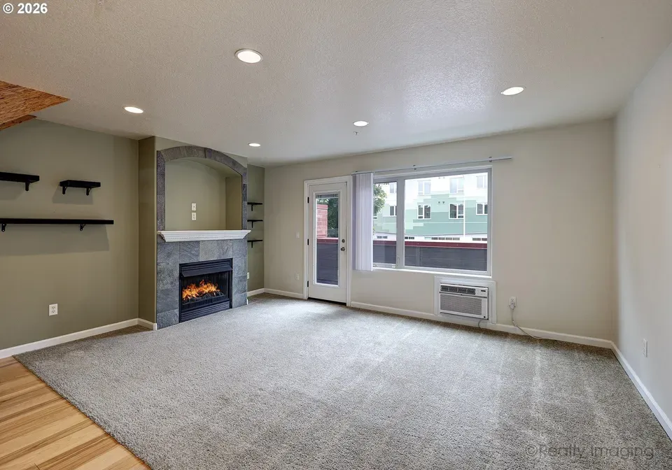 2 Bed 1 Bath Urban Residential Condo in Beaverton, OR - 3