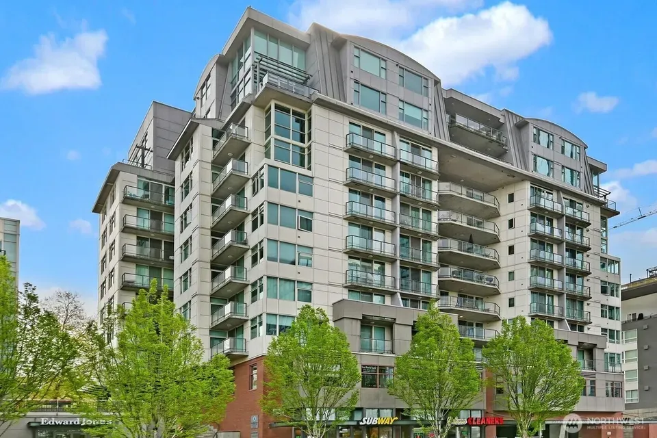 2 Bed 1 Bath Urban Residential Condo in Bellevue, WA - 1