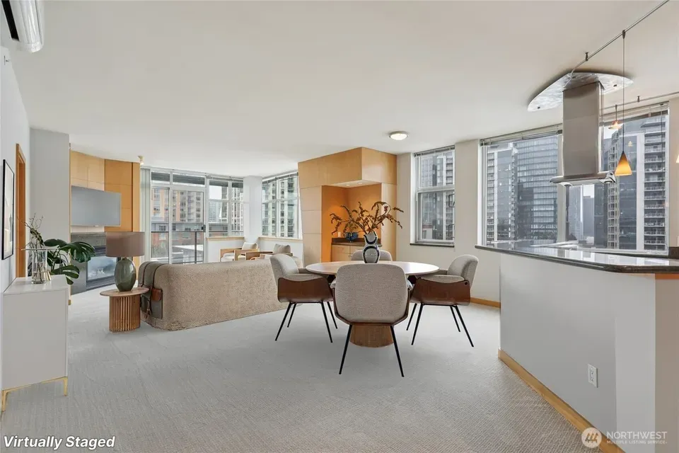 2 Bed 1 Bath Urban Residential Condo in Bellevue, WA - 4